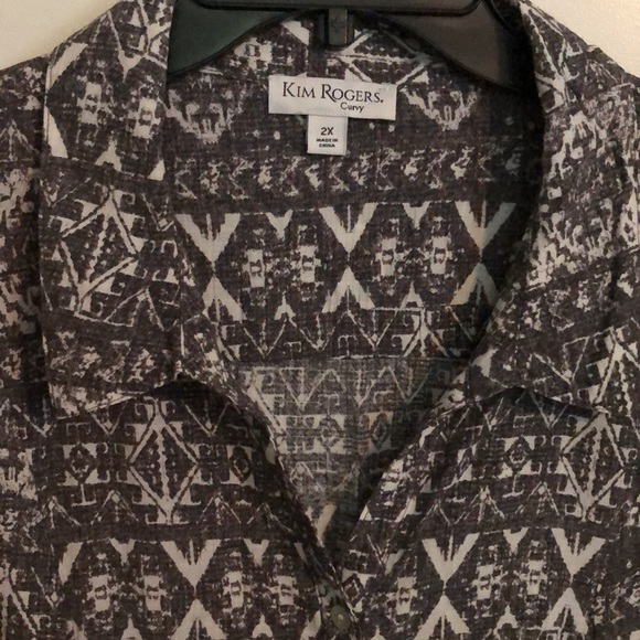 Kim Rogers curvy woman’s blouse - Picture 4 of 7